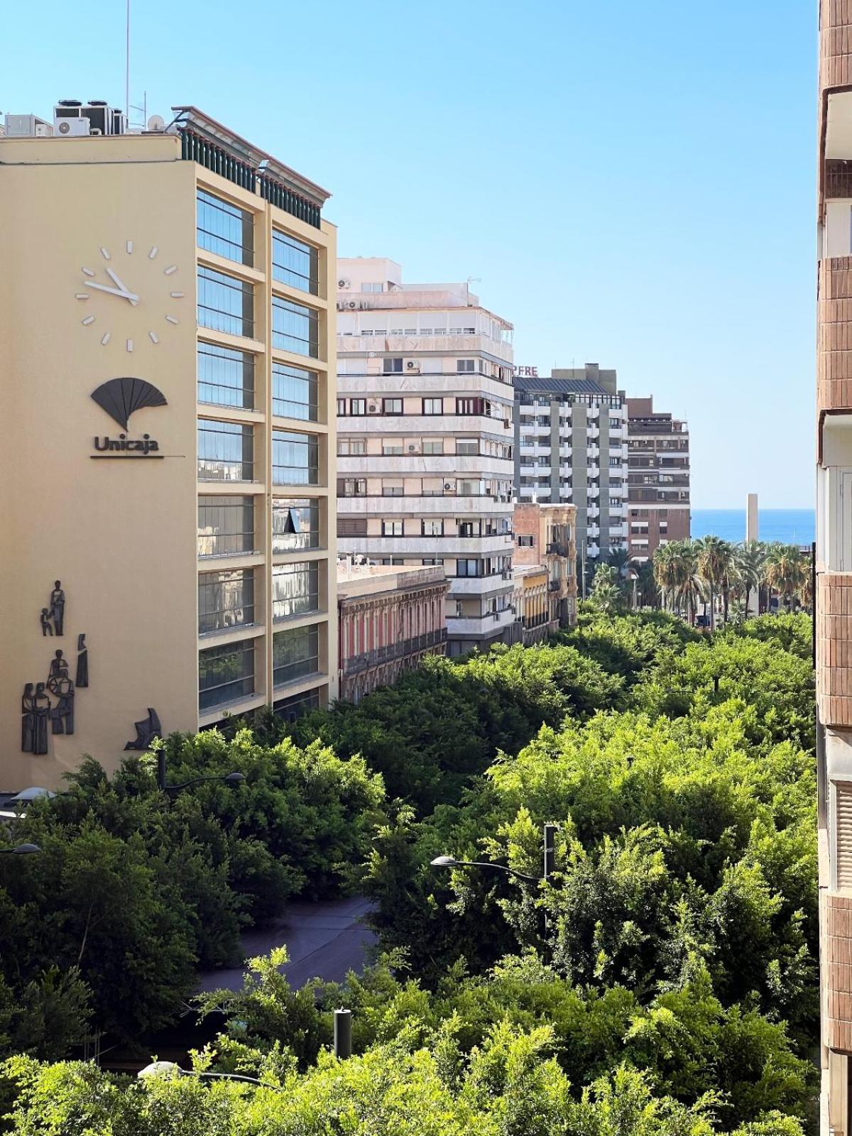 Apartment At Paseo Ficus Centenario *